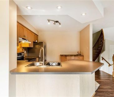 For Lease - 74 Foxborough Drive, Hamilton, Ontario - Photo 4