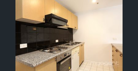 Modern City Living in the Heart of Melbourne - Photo 5