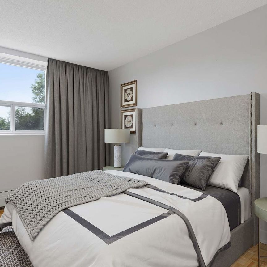 1170 Fisher Avenue, Civic Hospital - Central Park, Ottawa, ON - Photo 1