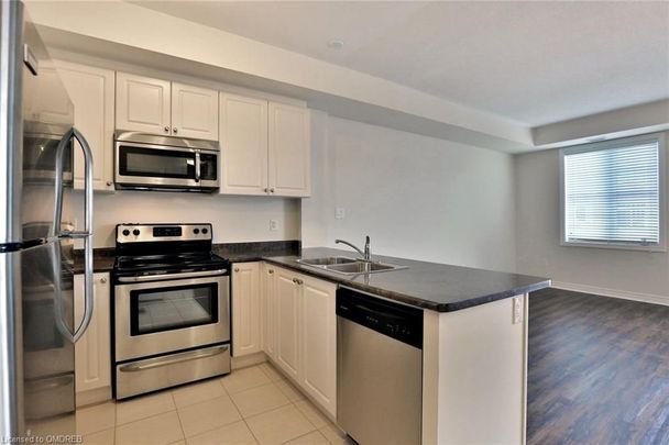For Lease - 2339 Sawgrass Drive Unit# 306, Oakville, Ontario - Photo 1