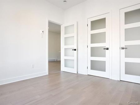 6026 Rue Mazarin, H4E 2X2, H4E 2X2, Montréal - Photo 5