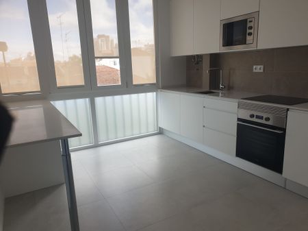 Apartamento 4 assoalhadas a estrear Av. Roma/Areeiro - Photo 2