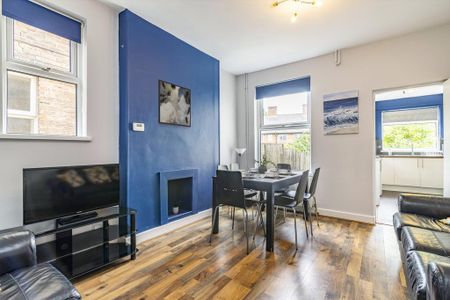 5 bedroom house to rent - Photo 2