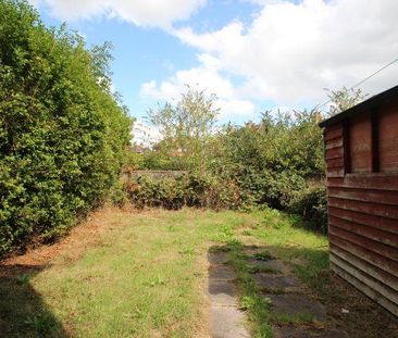 2 bedroom semi-detached house to rent - Photo 3