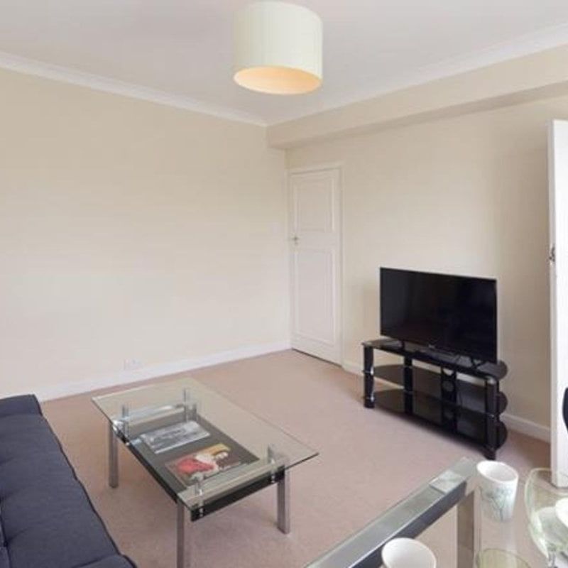 Hill Street, London, W1J - Photo 1