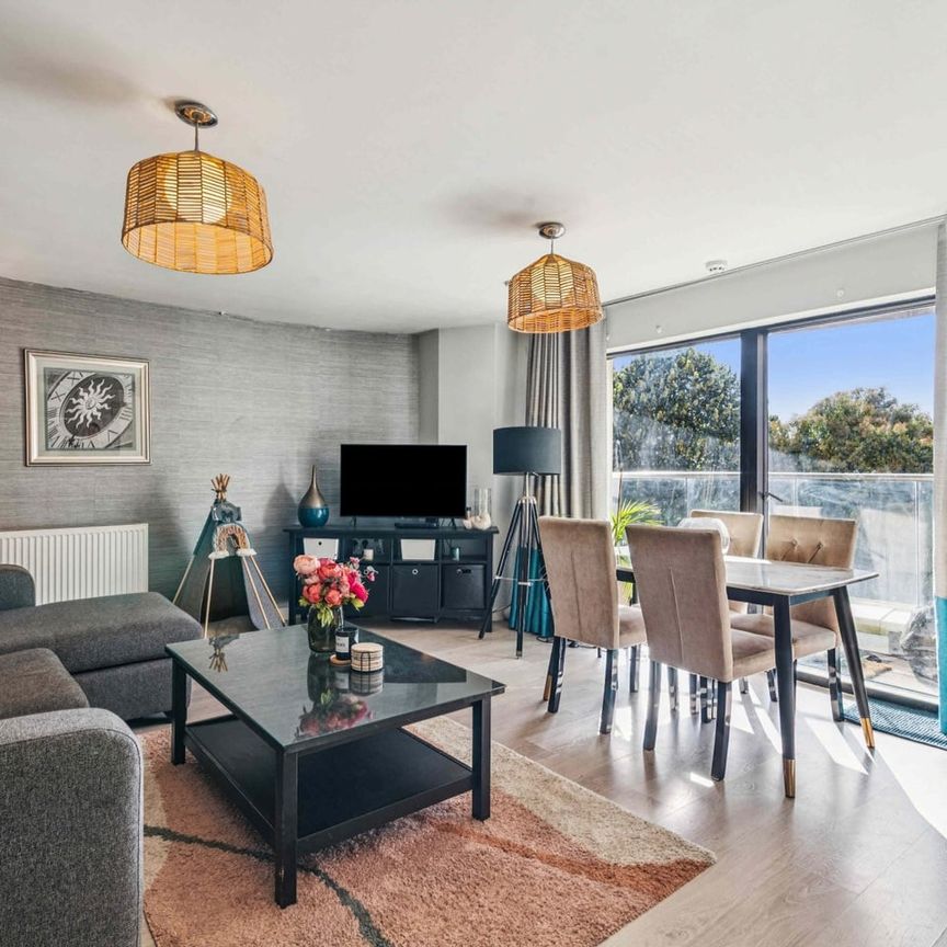 2 Bed Flat, Banister Road, W10 - Photo 1