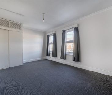 4 bedroom terraced house to rent - Photo 4