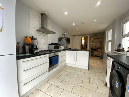 Sapphire Street, Adamsdown - Photo 5