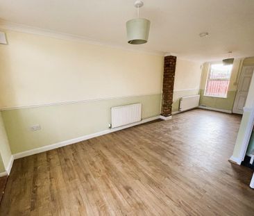 3 bedroom terraced house to rent - Photo 4