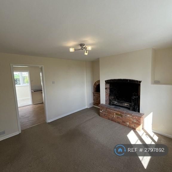2 bedroom semi-detached house to rent - Photo 1