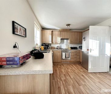 3 bedroom detached house to rent - Photo 6