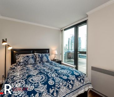 Condo in Downtown Vancouver, BC - Photo 6