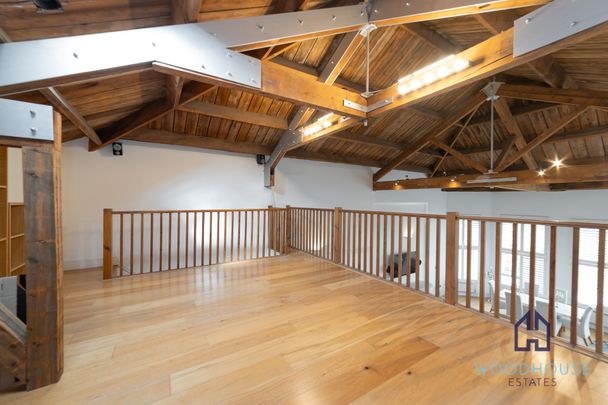 Princess Park Manor, Royal Drive, N11 - Four Bedroom Flat To Rent - £1,154pw / £5,000pcm - Photo 1