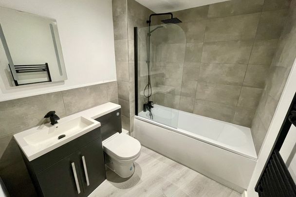 George Street, HULL - Photo 1