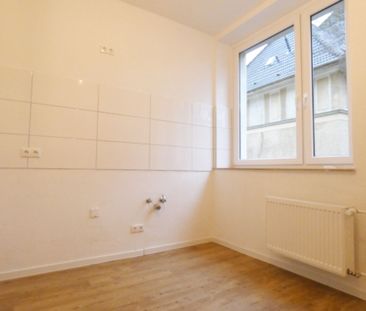 *** Modernisierte 2-Zi-Wohnung mit Balkon in zentraler, dennoch ruh... - Photo 6