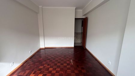 Queluz - Apartamento T1, excelente localização - Photo 4