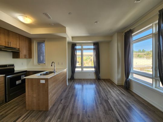 For Lease - 370 Red Maple Road Unit# 37, Richmond Hill, Ontario - Photo 1