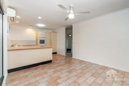 “Stylish Family Living in a Peaceful Cul-de-Sac!” - Photo 2