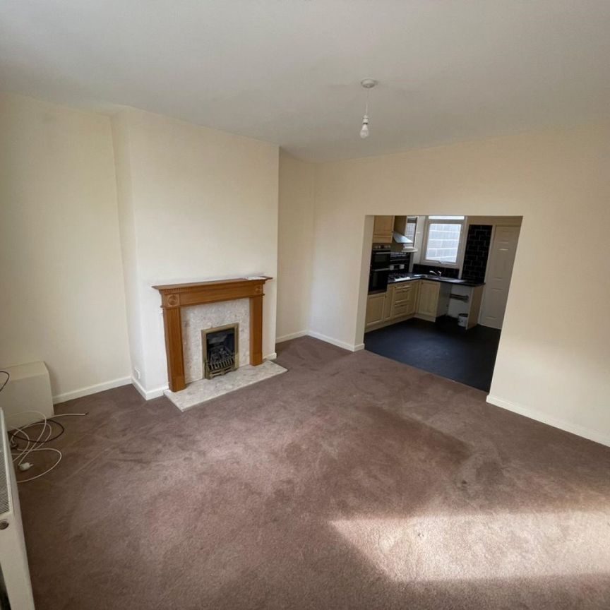 2 bed Terraced - To Let - Photo 1