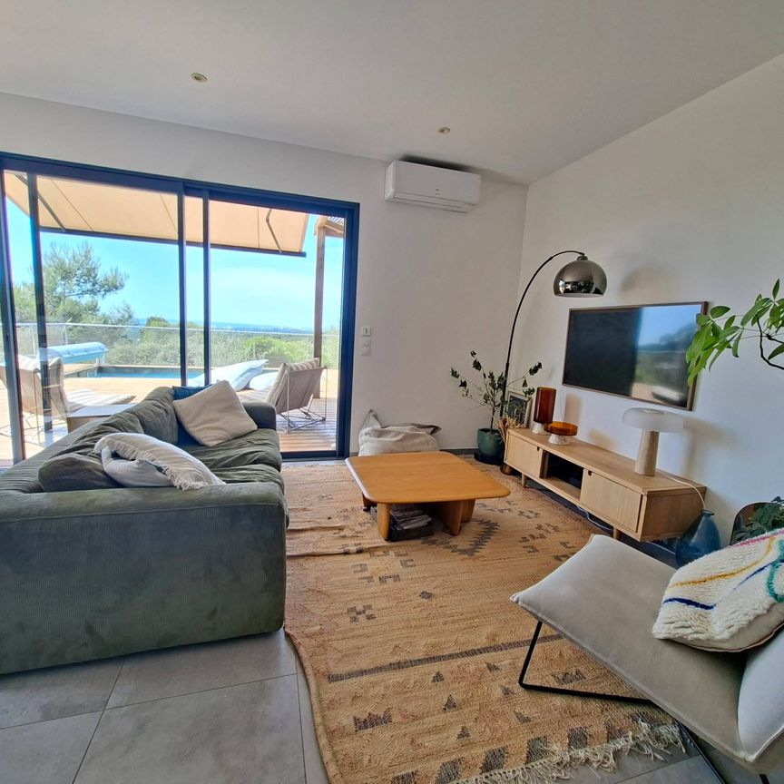 Location Maison 6 pièces 145m² NIMES 30000 - Photo 1