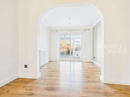 Edenside Drive, Attleborough, NR17 - Photo 4