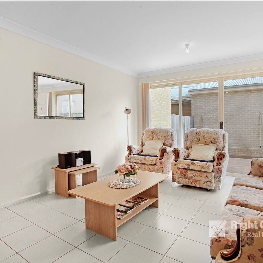 Modern Villa - Photo 1
