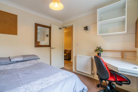 10 Abbotsford Road - Photo 4