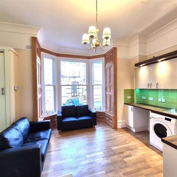 Wilmslow Road, Manchester, M14 - Photo 1