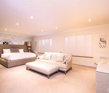 6 bedroom detached house to rent - Photo 3