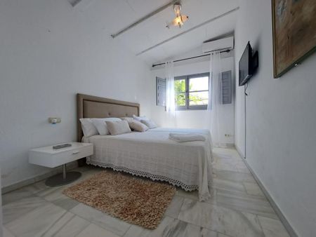 Alquiler Villa en Velerin, Estepona - Photo 4