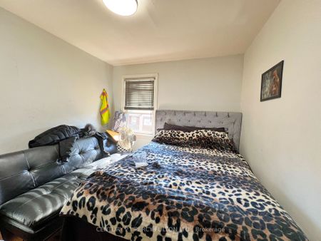 For Lease - 107 Seminole Avenue Unit# Main, Toronto, Ontario - Photo 3