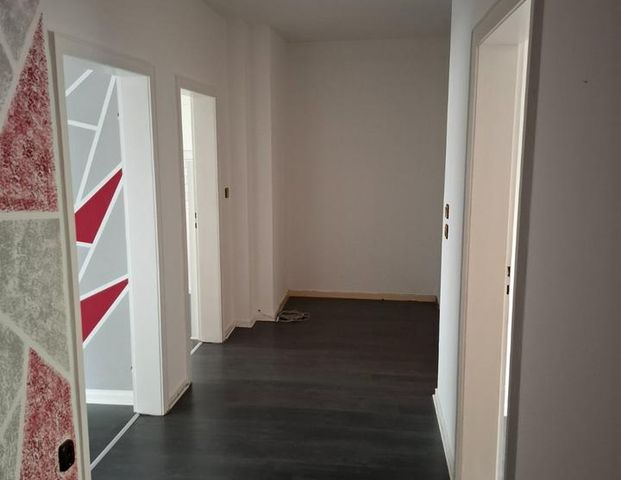 3 Raum Dachgeschoss-Wohnung in kalten Eigen - Photo 1