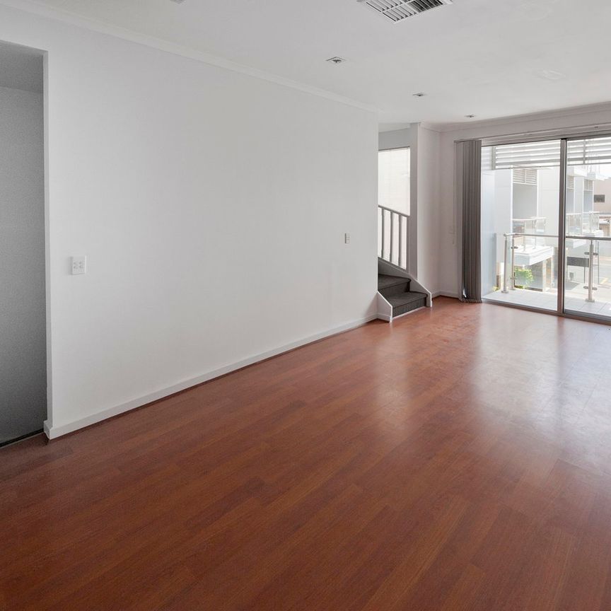 Unit 4/152 Gray Street - Photo 1