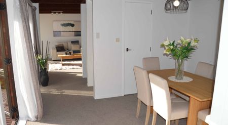 Stand-alone 3 Bedroom Townhouse - Photo 3