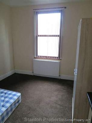 2 bedroom property to rent in Manchester - Photo 1