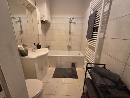 NÄHE GLORIETTE - 3 ZIMMER WOHNUNG- 2er WG geeignet - Photo 4