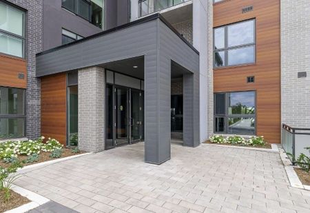 For Lease - 95 Dundas Street Unit# 614, Oakville, Ontario - Photo 2