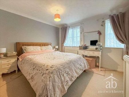 Oak Eggar Chase, Ipswich, IP8 - Photo 5