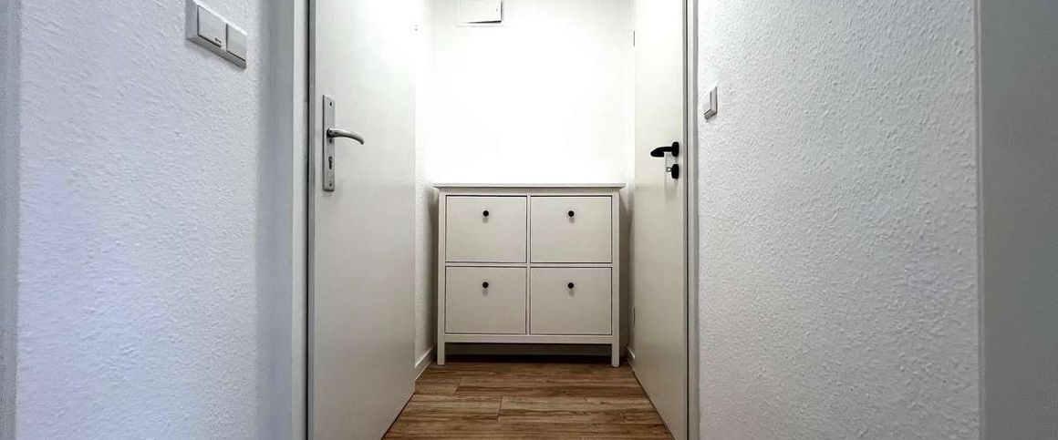 KL - Nähe Klinikum, 1 ZKB, Pantryküche, Tageslichtbad - Photo 1