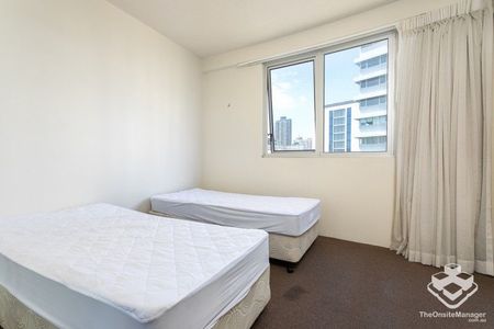 SPACIOUS 3B 2B 2CP PARTIALLY FURNISHED - Photo 5