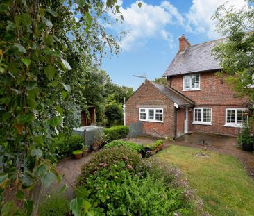 2 bedroom semi-detached house to rent - Photo 5