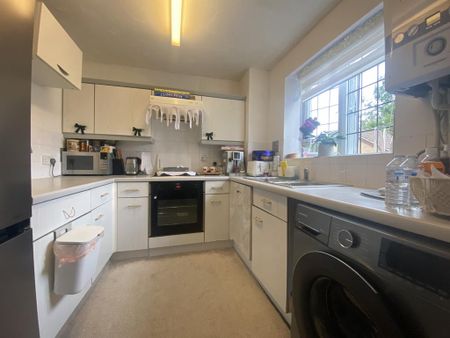 2 bedroom end of terrace house to rent - Photo 5