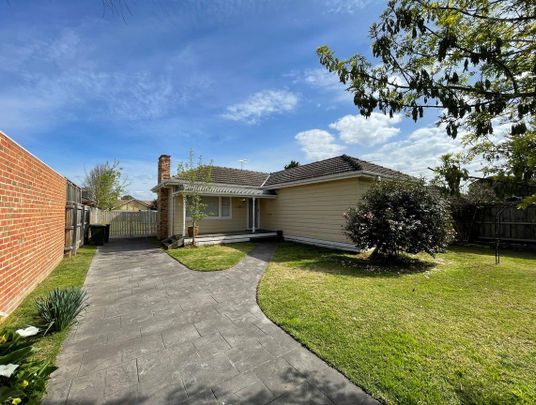 35 Lilac Street, Bentleigh East - Photo 1