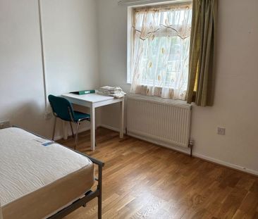 4 bedroom house to rent - Photo 4