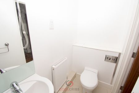 Caledonian Road, Islington, London, N1 - Photo 5