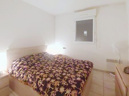 Location Appartement 2 pièces 46m² ORLEANS 45000 - Photo 3