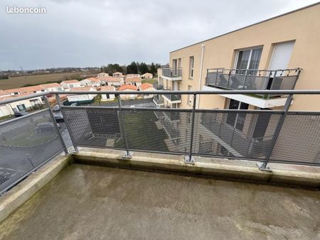 Location Appartement T2 avec parking et balcon - Photo 4