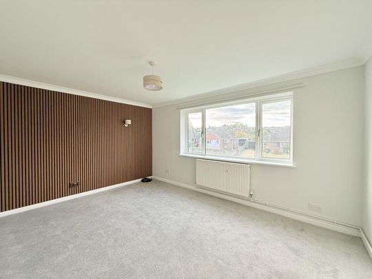 3 bedroom apartment to rent - Photo 1