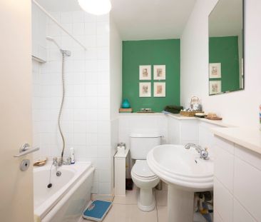 22 City Gate, 2 Sussex Place, Belfast, BT2 8LN - Photo 3