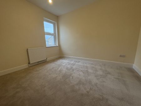 Elwyn Road, March - Photo 3